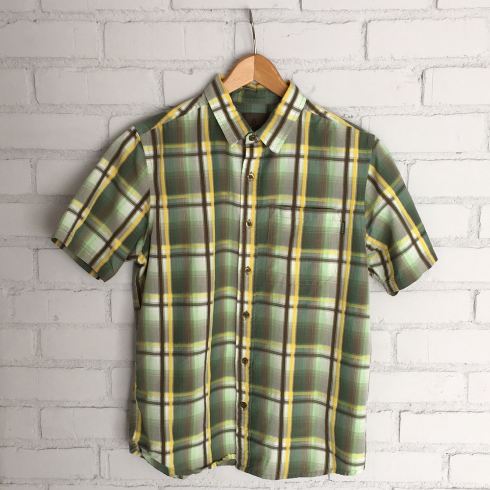 Tamrack short sleeve button up